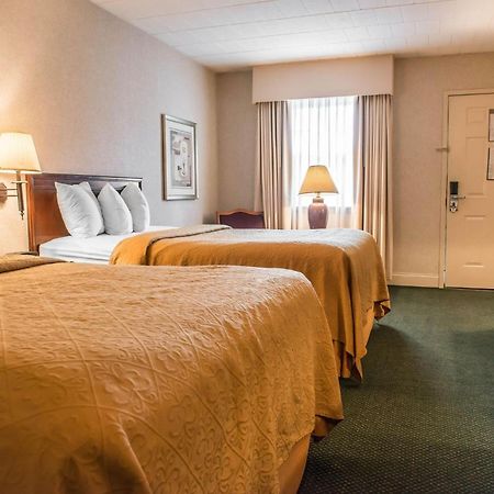 Quality Inn Pittsburgh Airport Oakdale Eksteriør billede