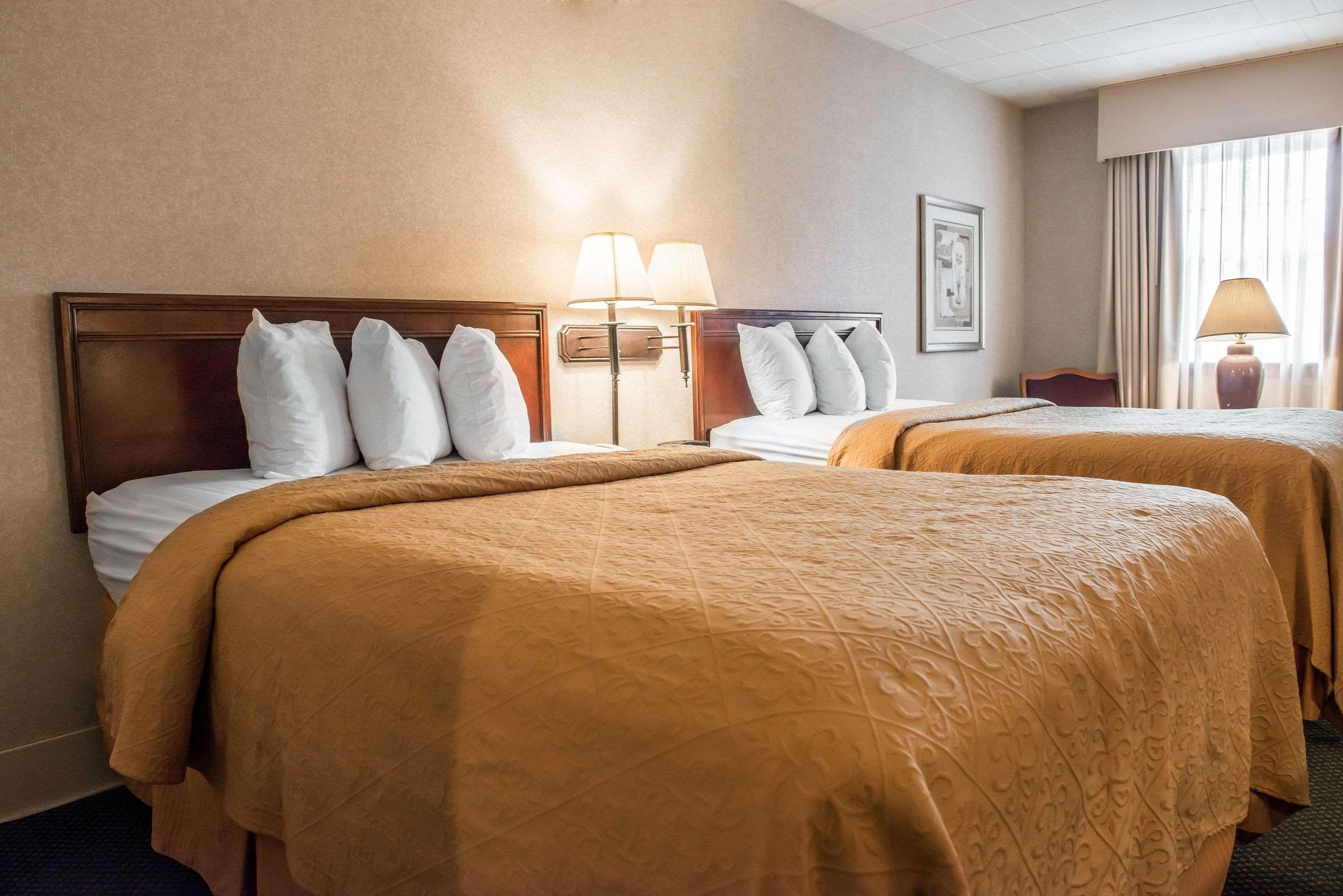 Quality Inn Pittsburgh Airport Oakdale Eksteriør billede